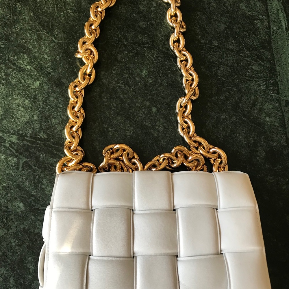 Authentic bottega venetta cassett - Picture 4 of 16